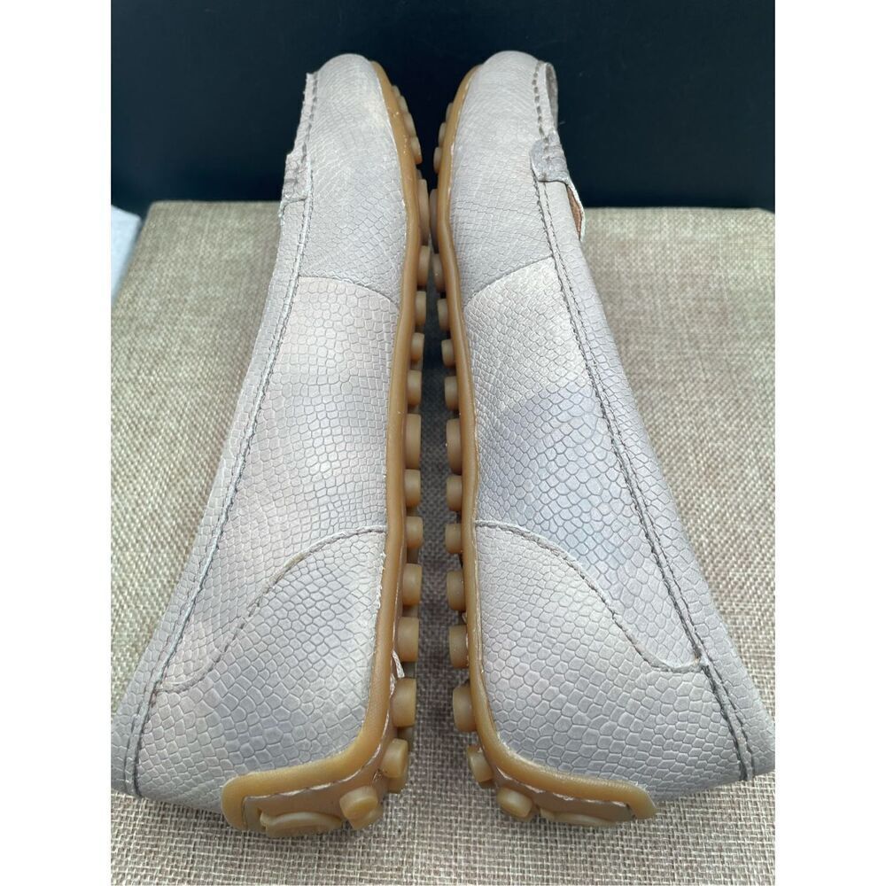 Born Amani Driver Loafer Women’s Size 7.5 Champagne - Picture 9 of 11